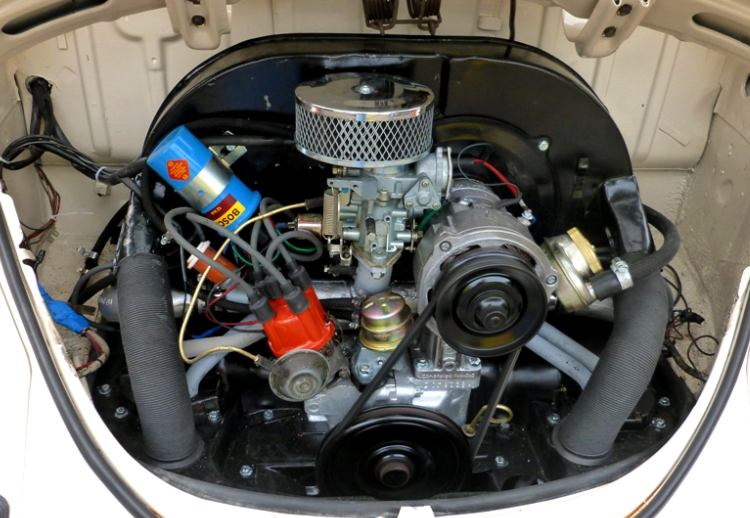 aircooled vw engine image.